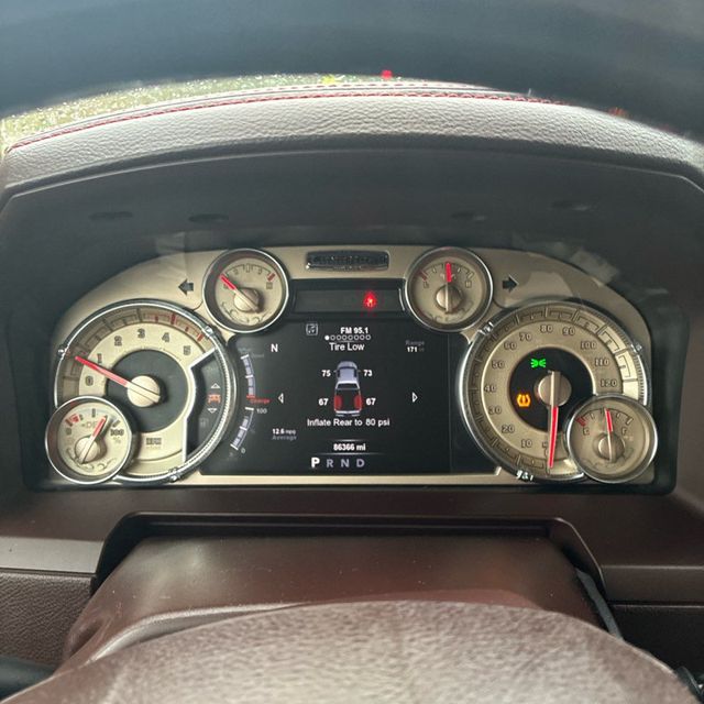 2018 Ram 2500 Longhorn 4x4 Crew Cab 6'4" Box - 23089353 - 19