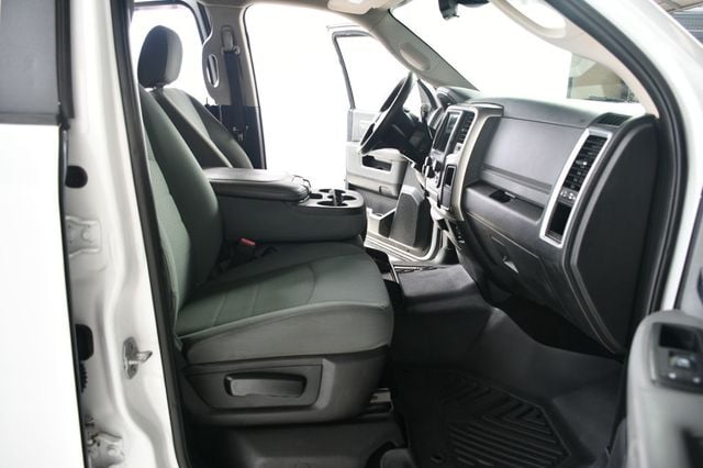 2018 Ram 2500 SLT 4x4 Crew Cab 6'4" Box - 22899197 - 32