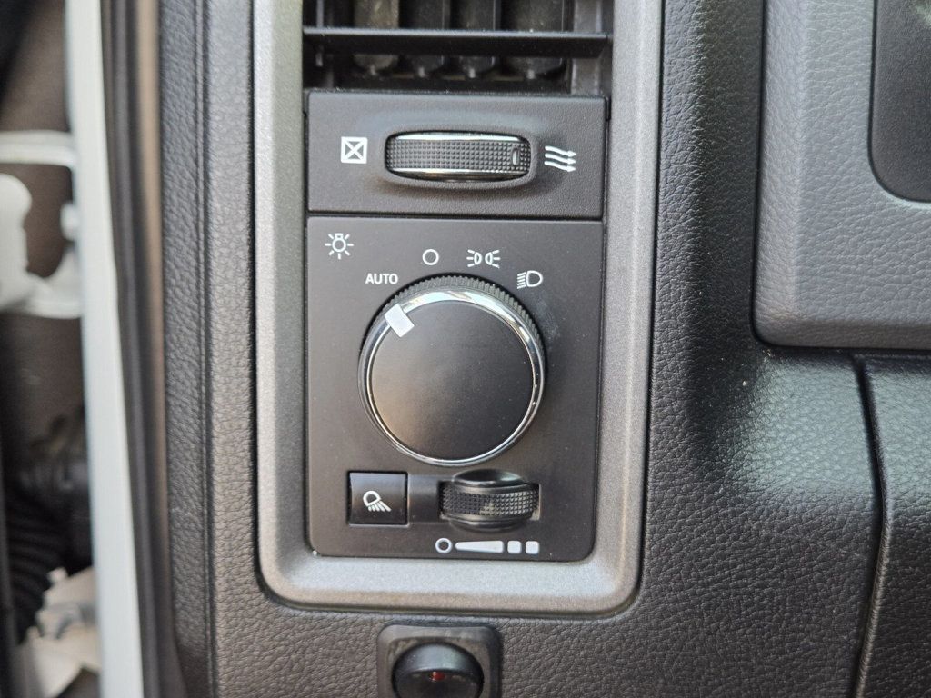 2018 Ram 2500 Tradesman 4x2 Reg Cab 8' Box - 22817418 - 18