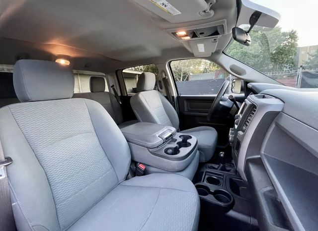 2018 Ram 2500 Tradesman 4x4 Crew Cab 6'4" Box - 22938510 - 7