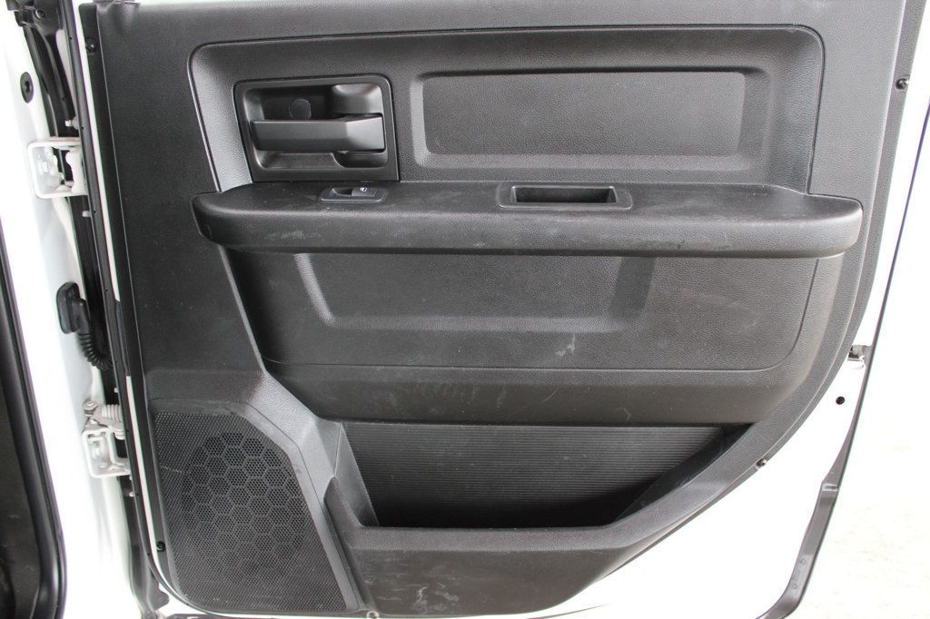 2018 Ram 2500 Tradesman 4x4 Crew Cab 8' Box - 23040271 - 16