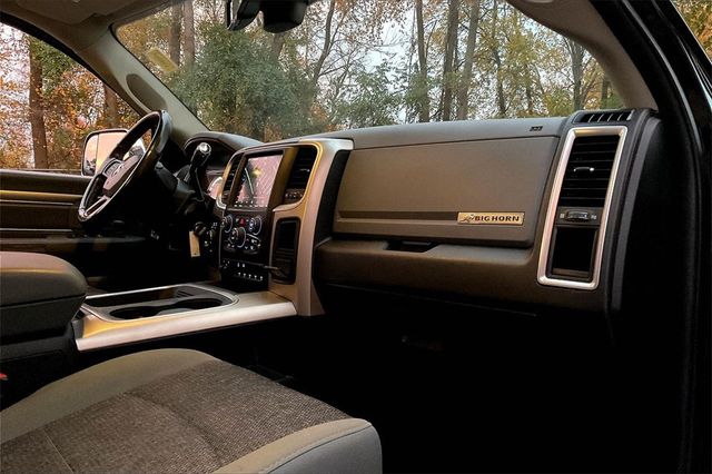 2018 Ram 3500 Big Horn - 22921774 - 11