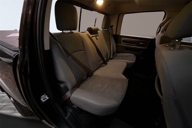 2018 Ram 3500 Big Horn - 22921774 - 13