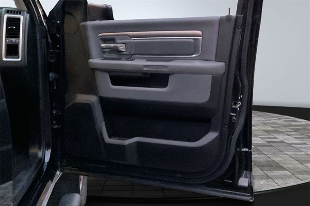 2018 Ram 3500 Big Horn - 22921774 - 15