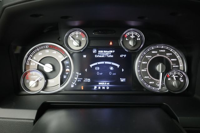 2018 Ram 3500 Big Horn 4x4 Crew Cab 6'4" Box - 23098474 - 11