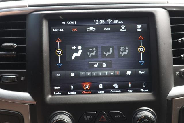 2018 Ram 3500 Big Horn 4x4 Crew Cab 8' Box w/ Luxury Group & Uconnect Nav - 23084949 - 17