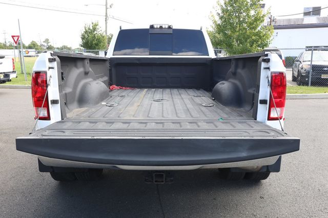 2018 Ram 3500 Big Horn 4x4 Crew Cab 8' Box w/ Luxury Group & Uconnect Nav - 23084949 - 22