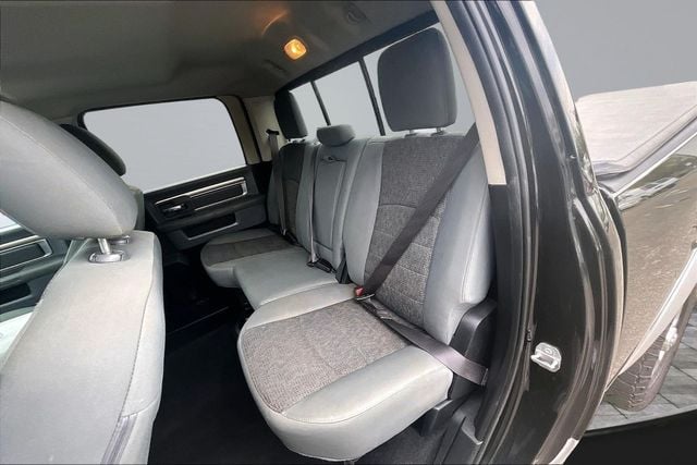 2018 Ram 3500 Big Horn Crew Cab 4x4 6'4" Box - 22992859 - 17