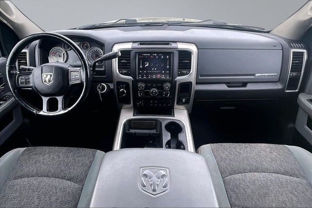 2018 Ram 3500 Big Horn Crew Cab 4x4 6'4" Box - 22992859 - 19