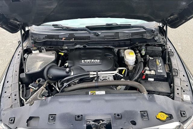 2018 Ram 3500 Big Horn Crew Cab 4x4 6'4" Box - 22992859 - 37