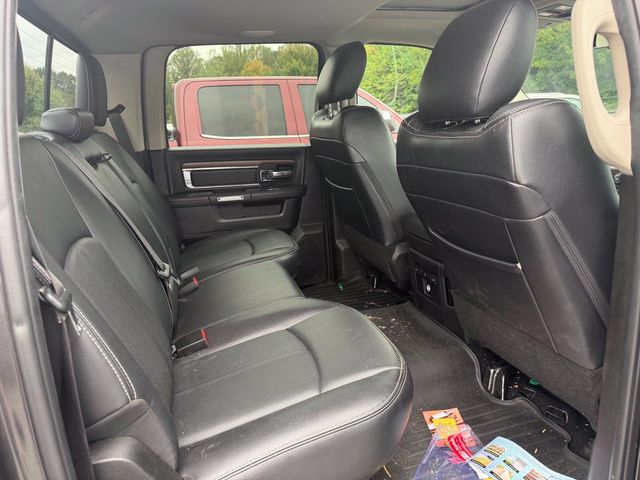 2018 Ram 3500 Laramie - 23084984 - 11