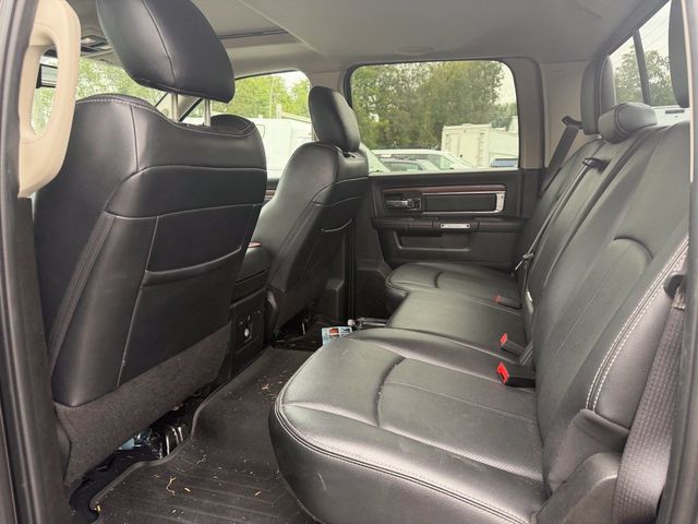 2018 Ram 3500 Laramie - 23084984 - 14