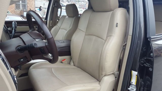 2018 Ram 3500 Laramie 4x4 Crew Cab 8' Box - 18749492 - 12