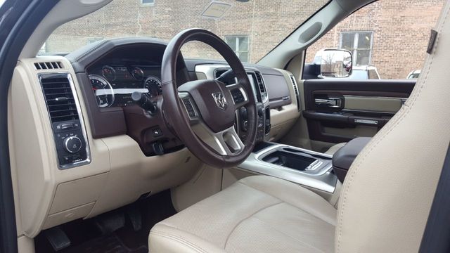 2018 Ram 3500 Laramie 4x4 Crew Cab 8' Box - 18749492 - 13