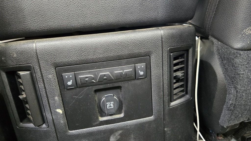 2018 Ram 3500 Laramie photo 19