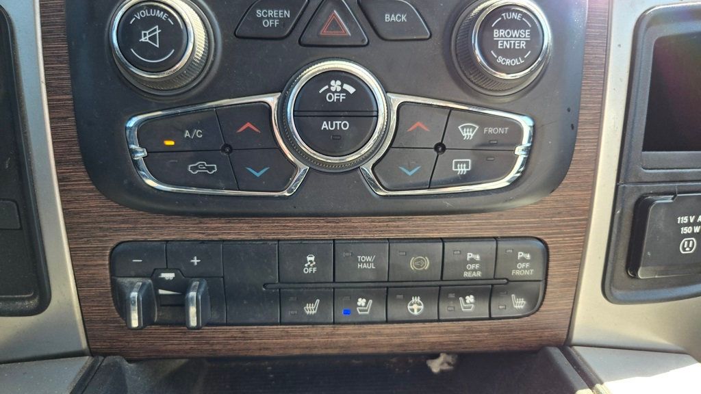 2018 Ram 3500 Laramie photo 16