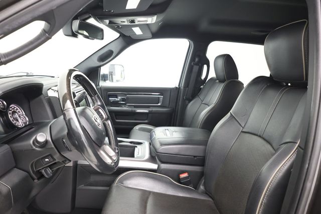 2018 Ram 3500 Limited 4x4 Crew Cab 6'4'' Box w/ HO Cummins & Air Suspension - 23098474 - 18