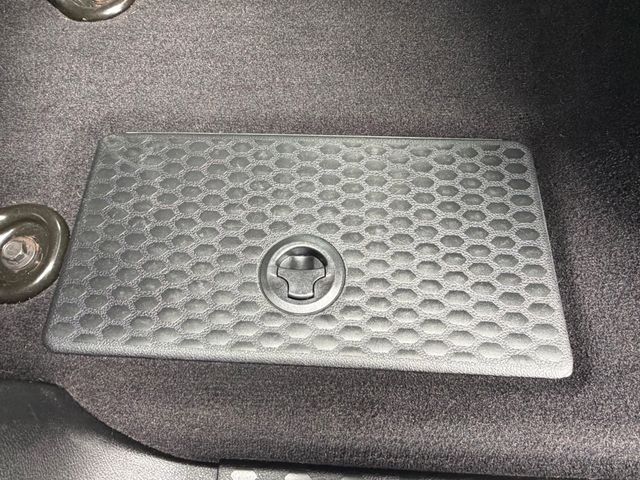 2018 Ram 3500 Tradesman 4x4 Crew Cab 6'4" Box - 22991481 - 20