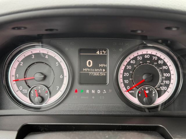 2018 Ram 3500 Tradesman 4x4 Crew Cab 6'4" Box - 22991481 - 29