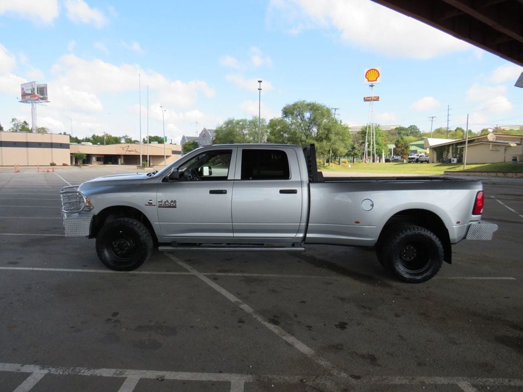 2018 Ram 3500 Tradesman 4x4 Crew Cab 8' Box - 22600263 - 0