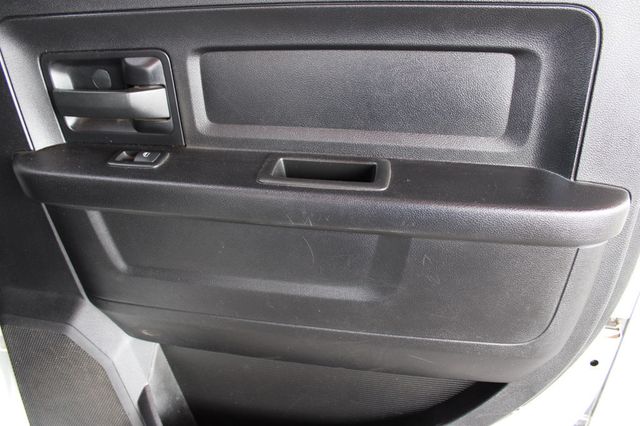 2018 Ram 3500 Chassis Cab FLAT BED - 23047930 - 16