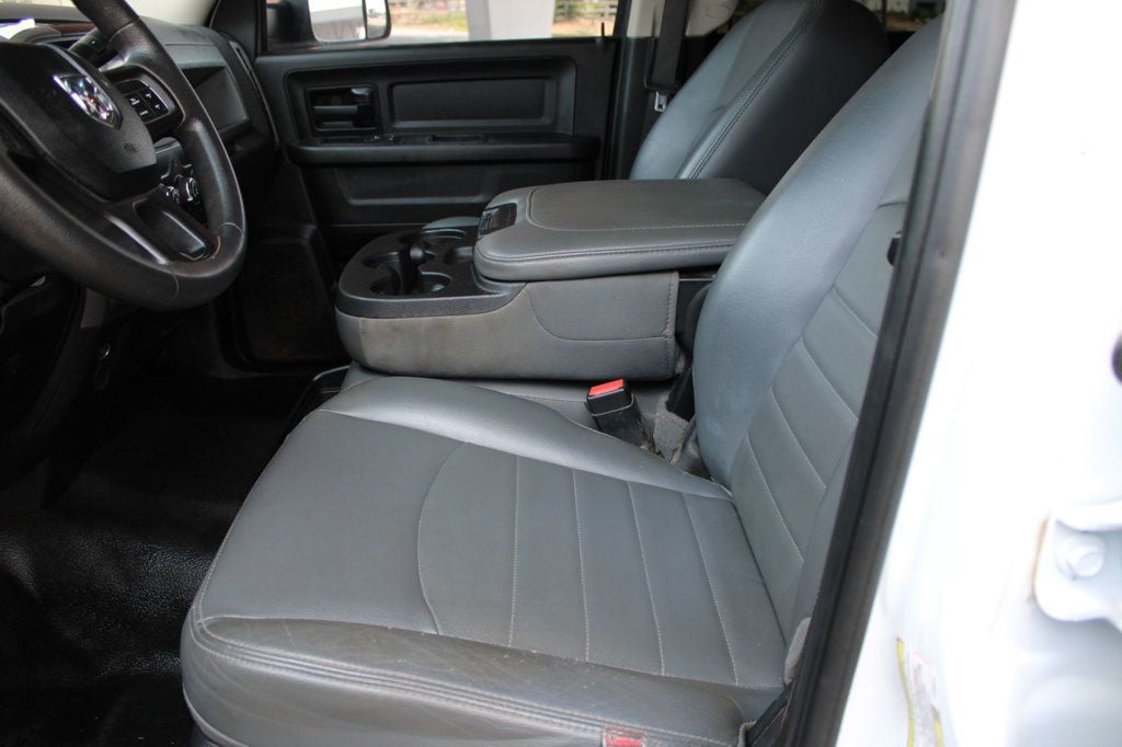 2018 Ram 3500 Chassis Cab FLAT BED - 23047930 - 8