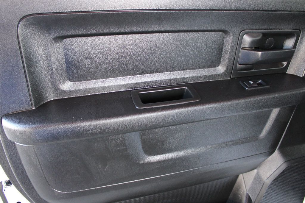 2018 Ram 3500 Chassis Cab Flat Bed - 23071854 - 9