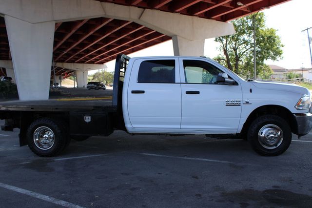 2018 Ram 3500 Chassis Cab Flat Bed - 23071854 - 4