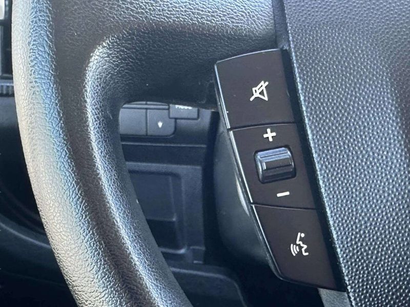 2018 Ram ProMaster Cargo Van 1500 Low Roof 136" WB - 22997392 - 32