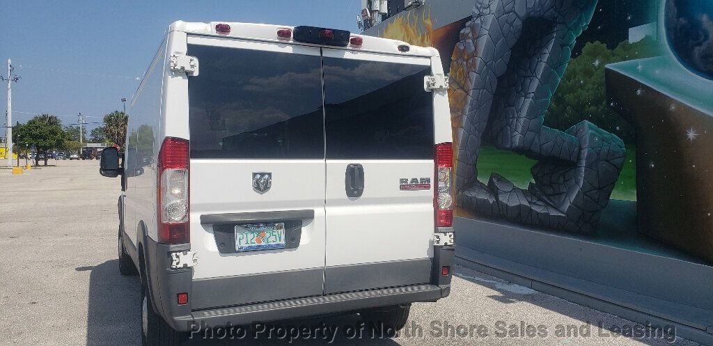 2018 Ram ProMaster Cargo Van 1500 Low Roof 136" WB - 22825582 - 24