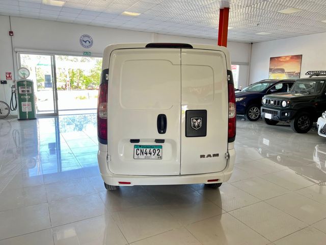 2018 Ram Van 700  - 22816881 - 9