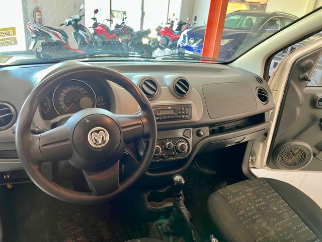 2018 Ram Van 700  - 22816881 - 11