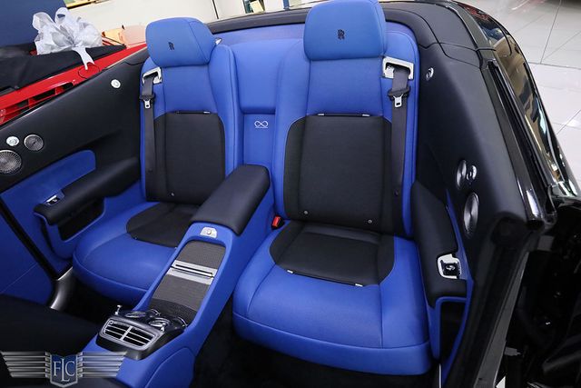 2018 Rolls-Royce Dawn Black Badge Convertible - 22965393 - 16