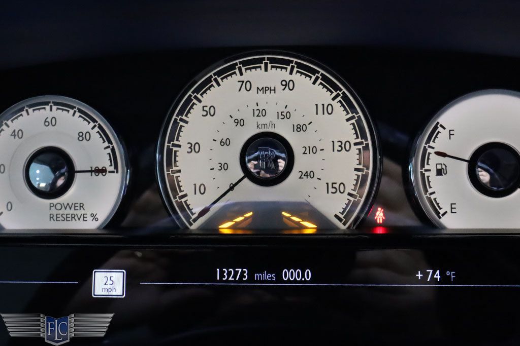 2018 Rolls-Royce Dawn Black Badge Convertible - 22965393 - 30