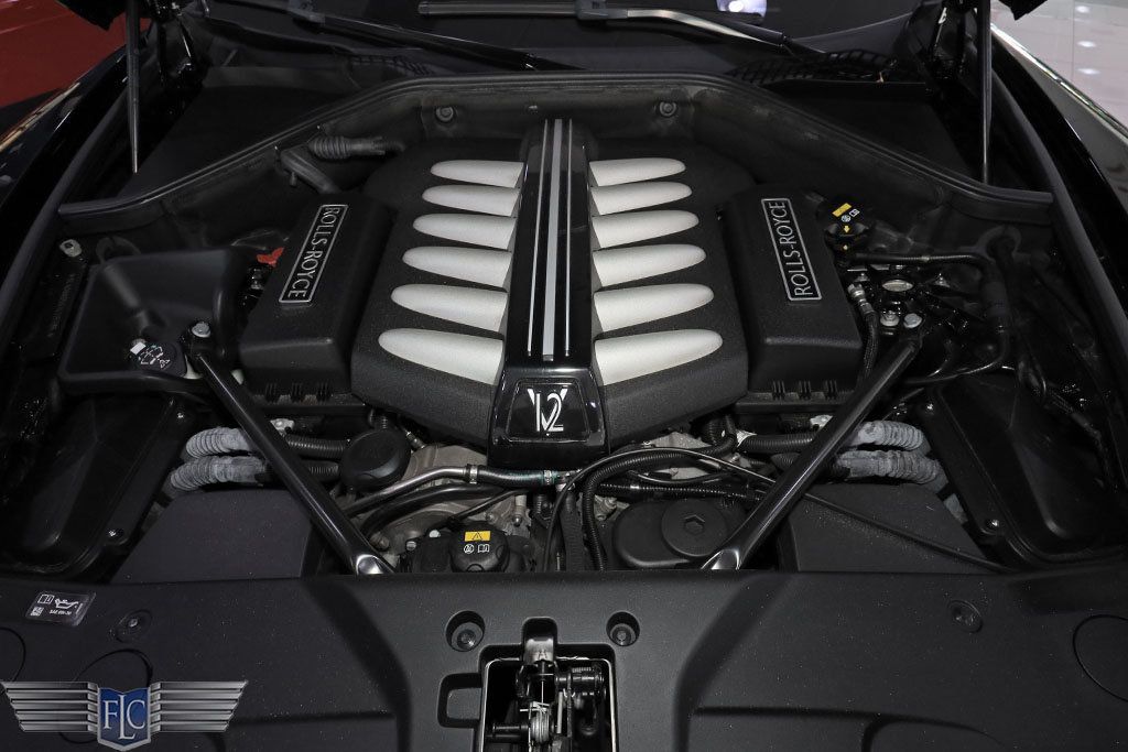 2018 Rolls-Royce Dawn Black Badge Convertible - 22965393 - 31