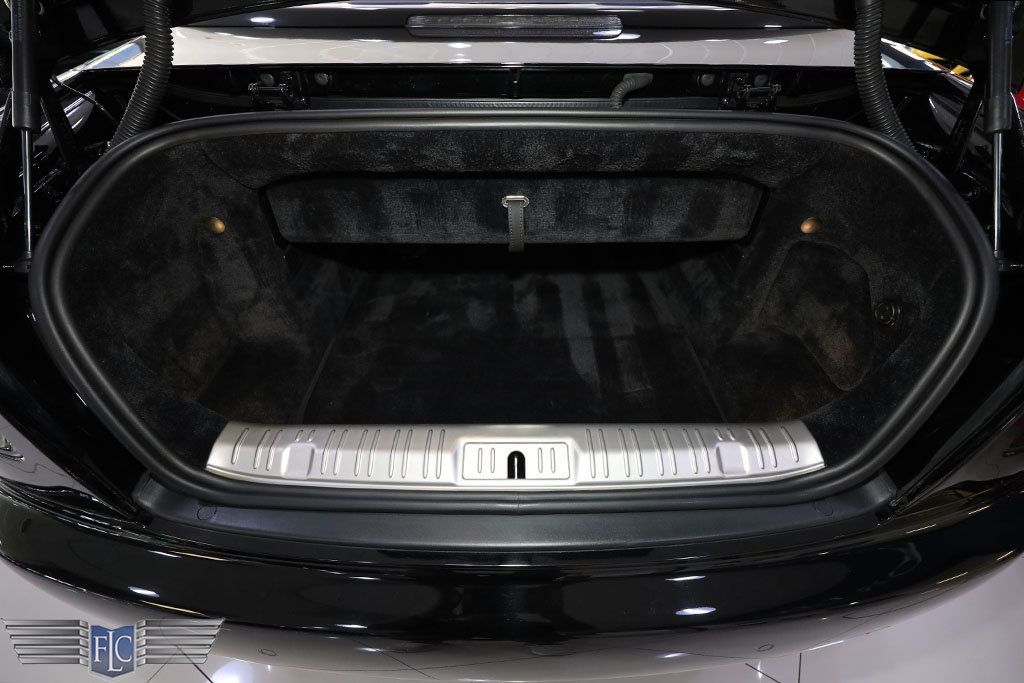 2018 Rolls-Royce Dawn Black Badge Convertible - 22965393 - 32