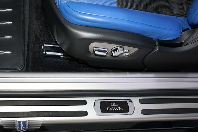 2018 Rolls-Royce Dawn Black Badge Convertible - 22965393 - 36