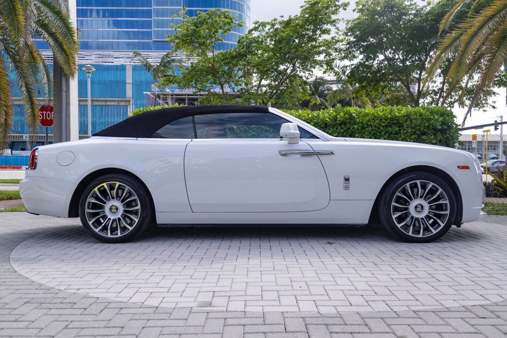 2018 Rolls-Royce Dawn Convertible - 22643016 - 9