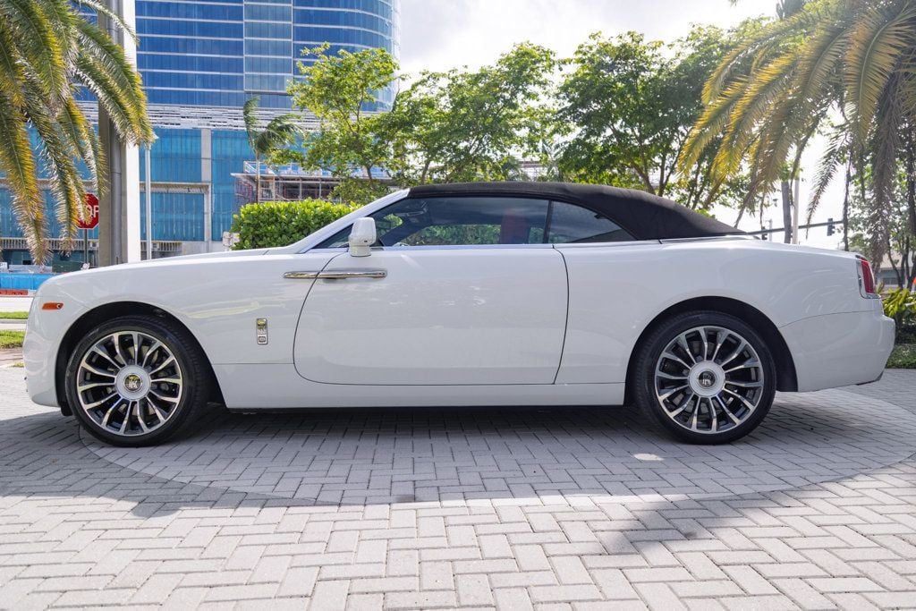 2018 Rolls-Royce Dawn Convertible - 22643016 - 6