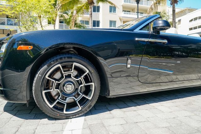 2018 Rolls-Royce Dawn Convertible - 23014492 - 10