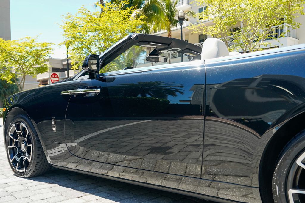 2018 Rolls-Royce Dawn Convertible - 23014492 - 17