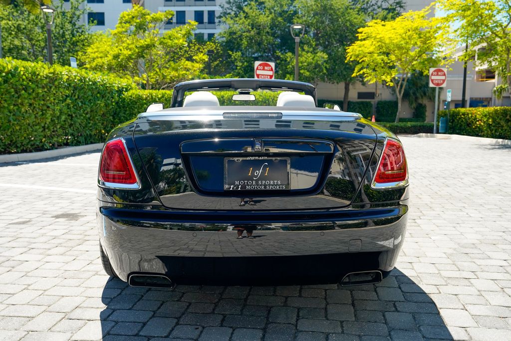 2018 Rolls-Royce Dawn Convertible - 23014492 - 19