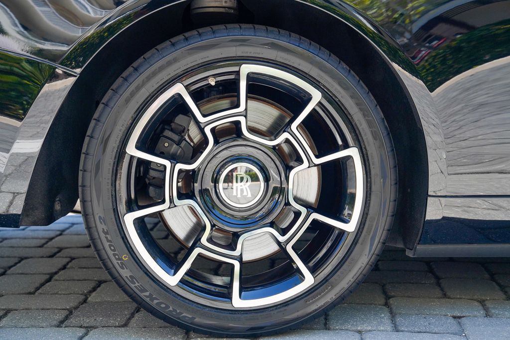2018 Rolls-Royce Dawn Convertible - 23014492 - 28