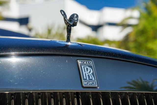 2018 Rolls-Royce Dawn Convertible - 23014492 - 37