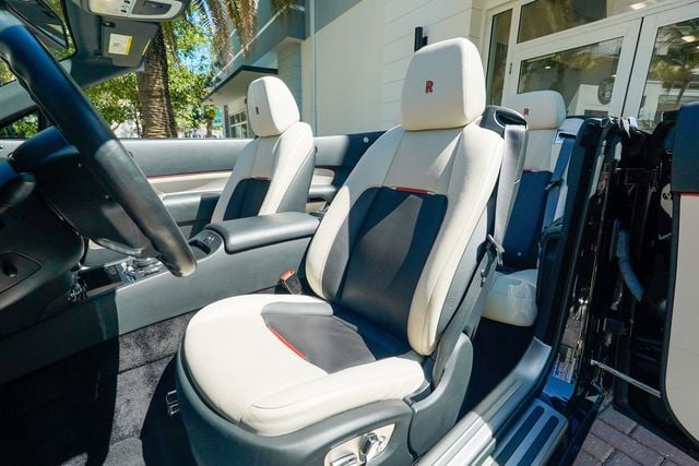 2018 Rolls-Royce Dawn Convertible - 23014492 - 49