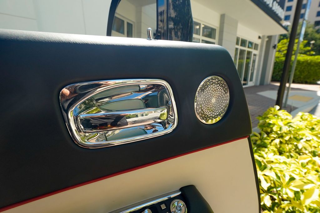 2018 Rolls-Royce Dawn Convertible - 23014492 - 55