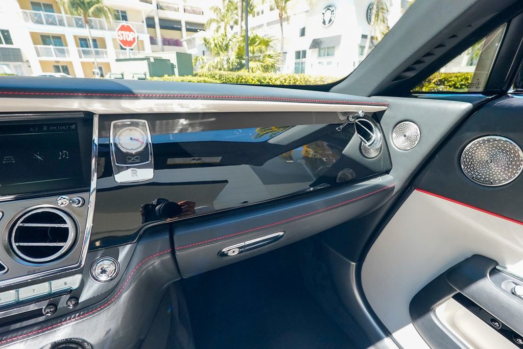 2018 Rolls-Royce Dawn Convertible - 23014492 - 66