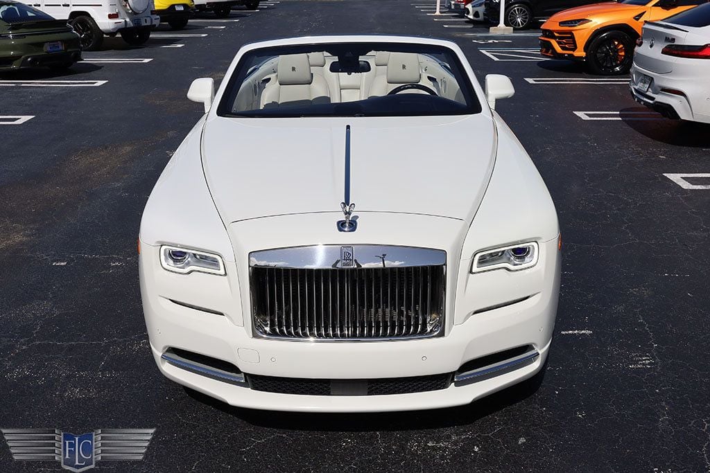 2018 Rolls-Royce Dawn Convertible - 22656283 - 9