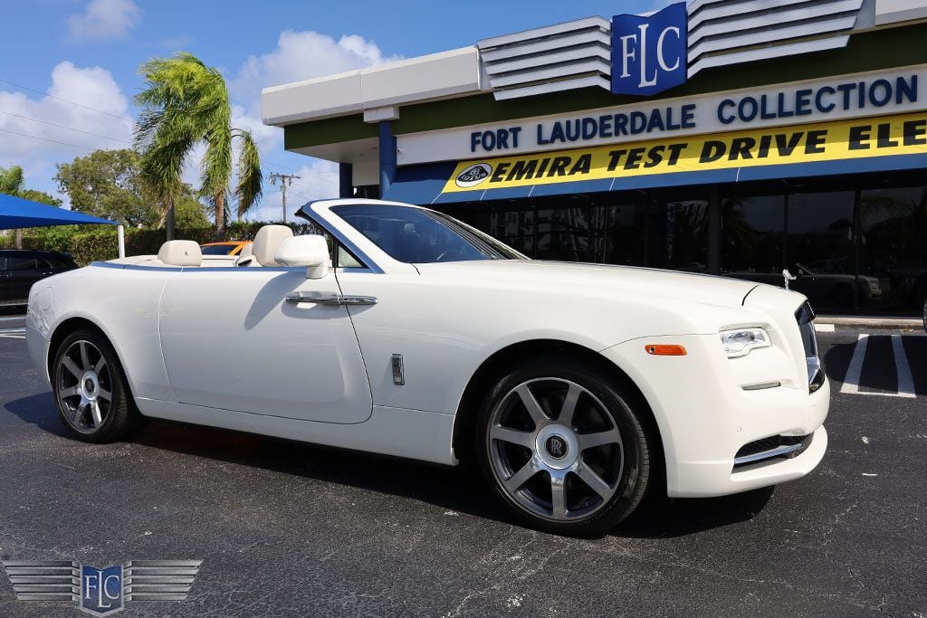 2018 Rolls-Royce Dawn Convertible - 22656283 - 3