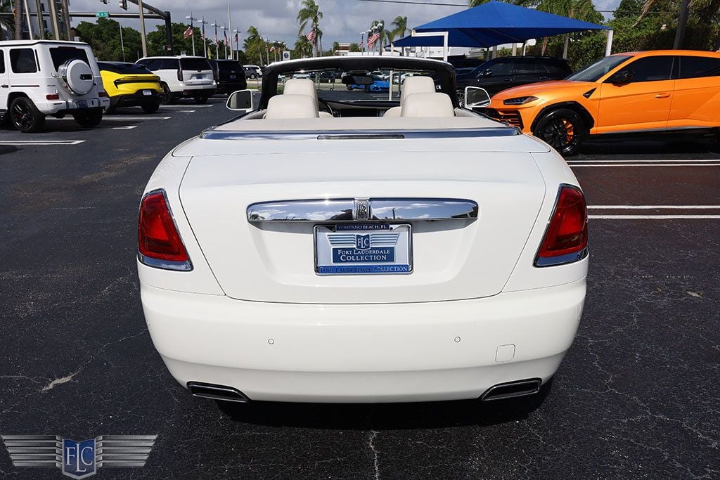 2018 Rolls-Royce Dawn Convertible - 22656283 - 8